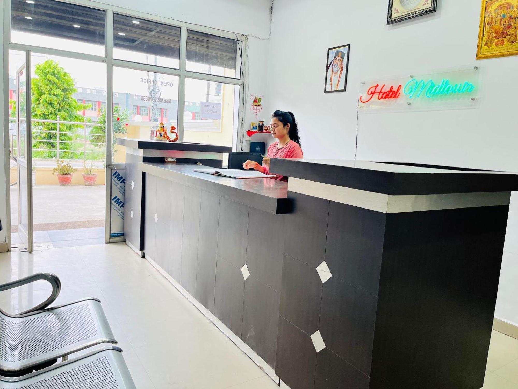 Hotel O Mid Town Ojus Tower Rudrapur Dış mekan fotoğraf